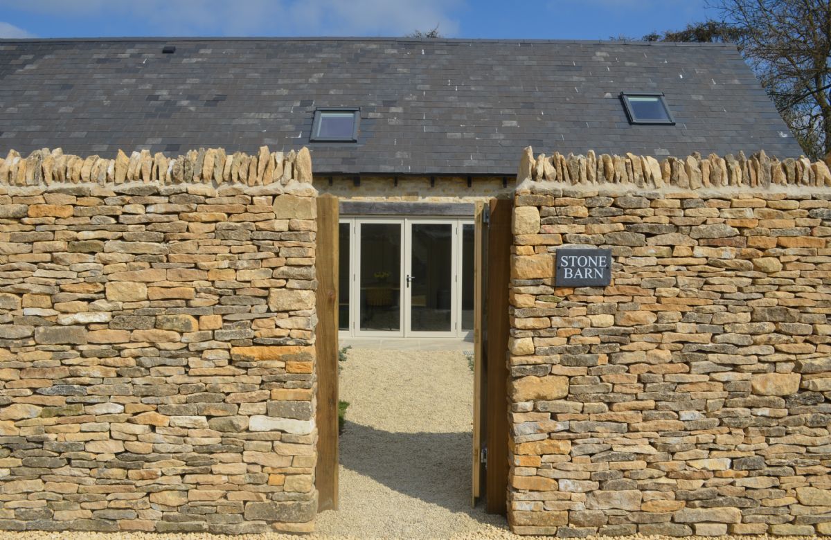 Gloucestershire Cottage Holidays - Click here for more about Stone Barn