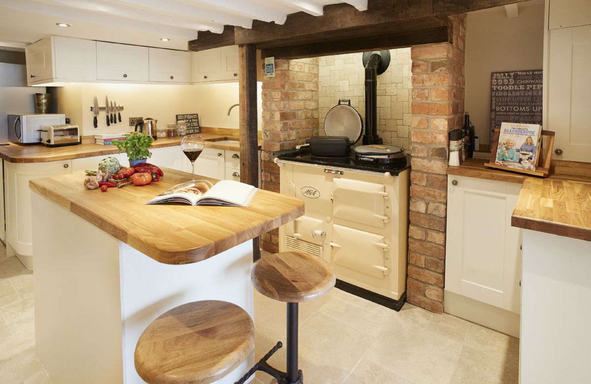 Gloucestershire Cottage Holidays - Click here for more about 39 Foxtail Cottage