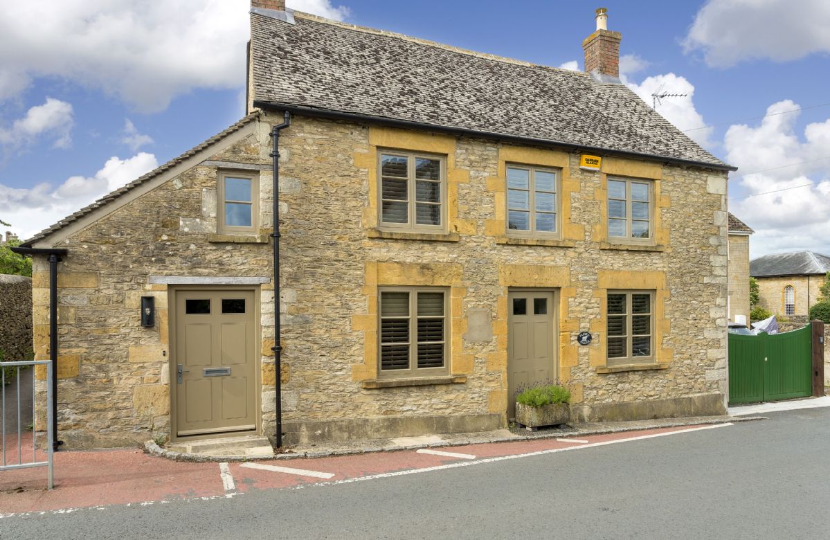Gloucestershire Cottage Holidays - Click here for more about Fleece Cottage