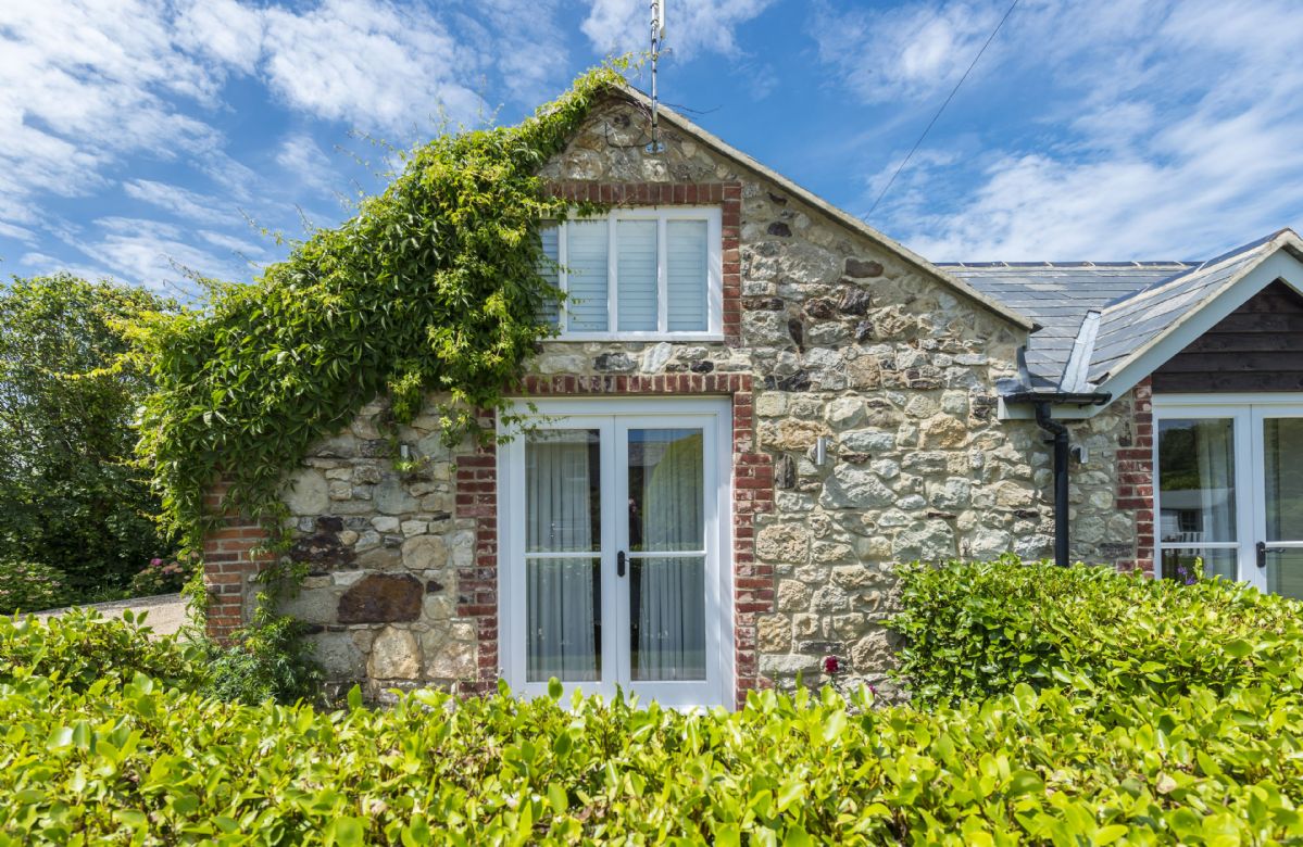 Isle of Wight Cottage Holidays - Click here for more about Palomino Cottage