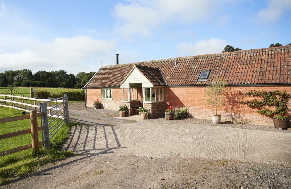 Dorset Cottage Holidays - Click here for more about Downclose Piggeries