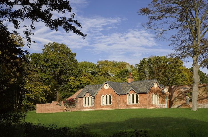 Suffolk Cottage Holidays - Click here for more about Garden Cottage