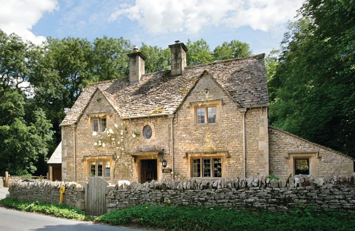 Gloucestershire Cottage Holidays - Click here for more about Bridge Cottage