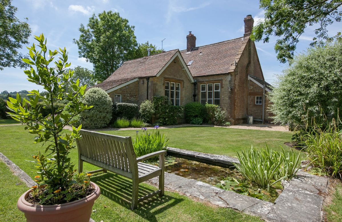 English Cottage Holidays - The Old School