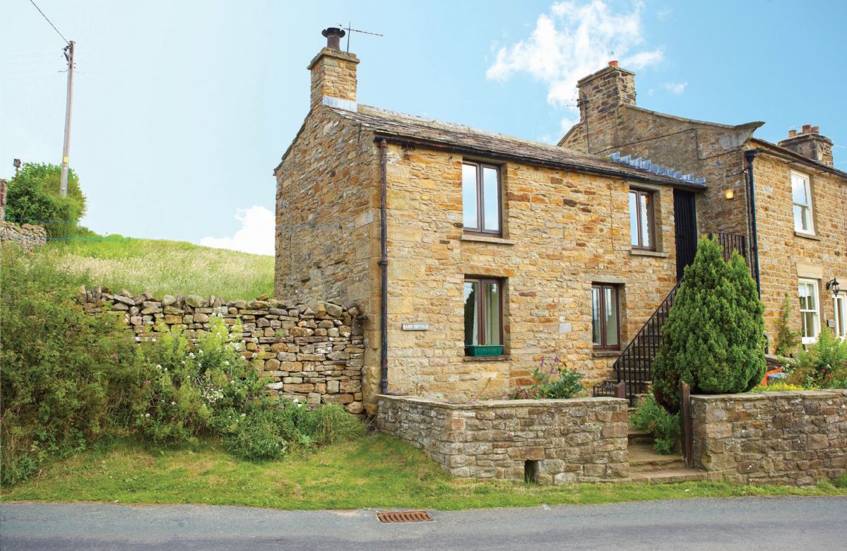 Yorkshire Cottage Holidays - Click here for more about Barn Cottage