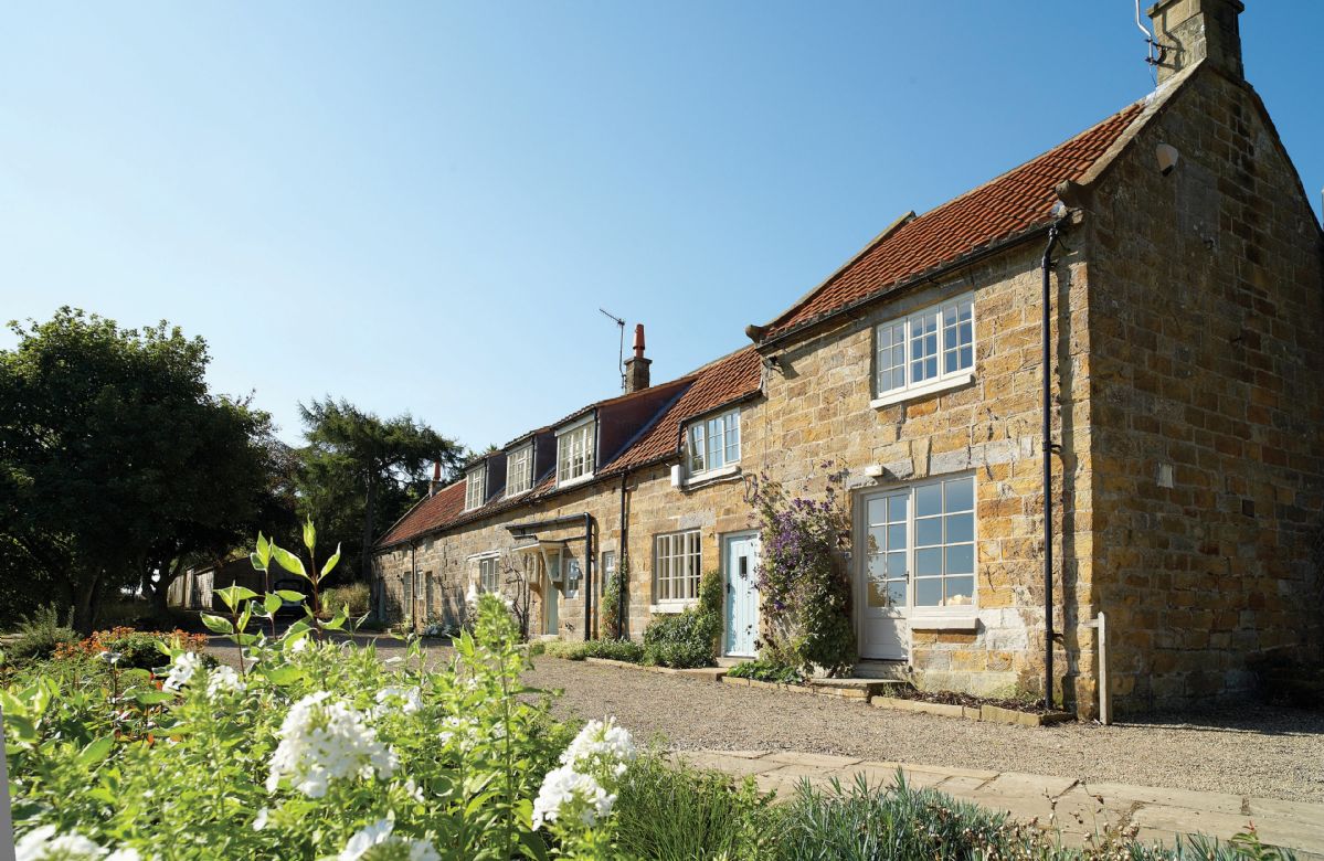 Yorkshire Cottage Holidays - Click here for more about Hillside Farm