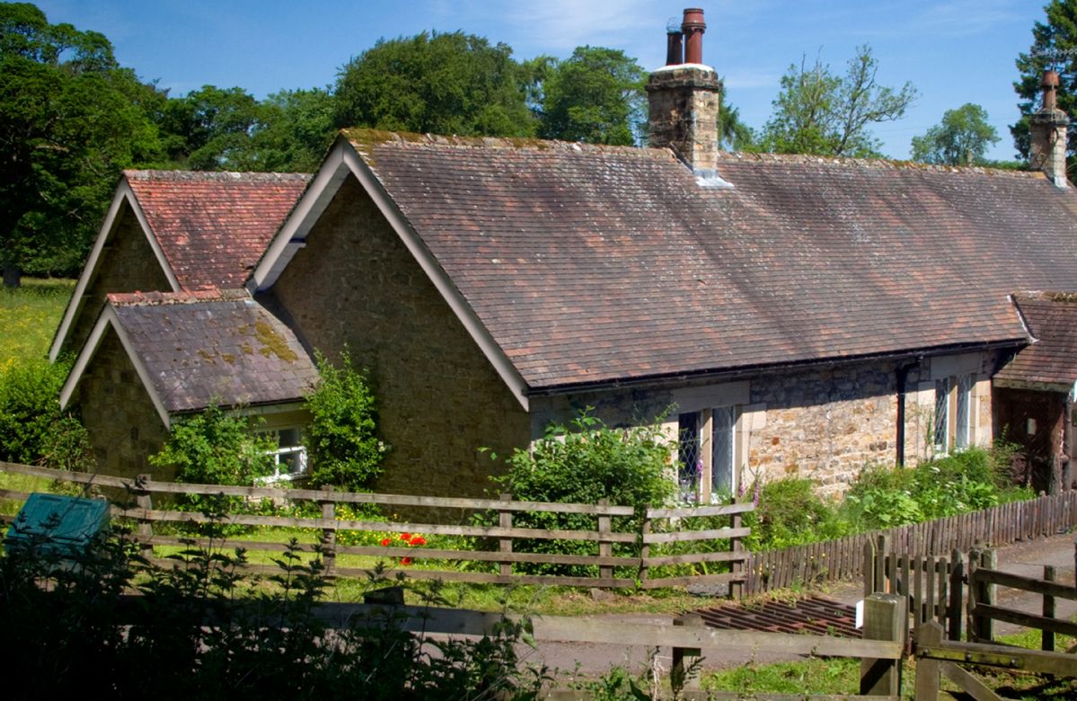 Northumberland Cottage Holidays - Click here for more about Haughton Castle - Garden Cottage
