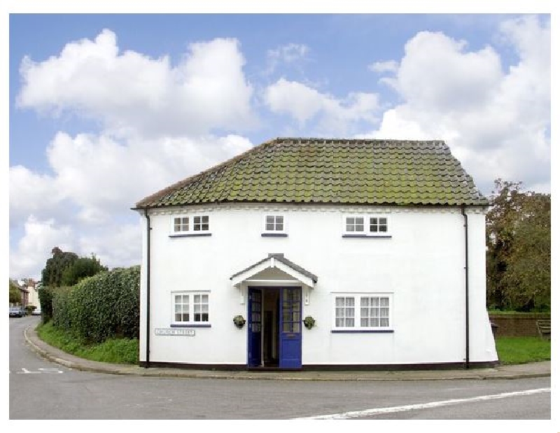 Suffolk Cottage Holidays - Click here for more about Corner Cottage