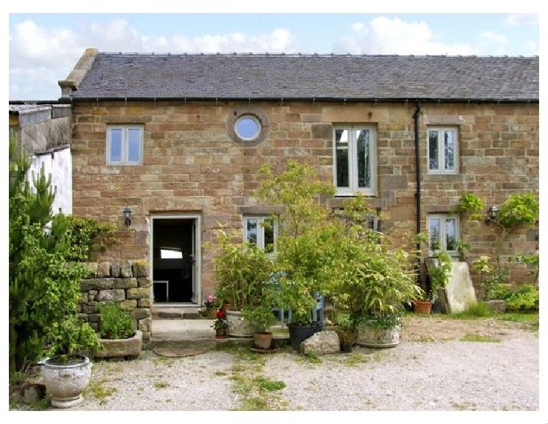 Derbyshire Cottage Holidays - Click here for more about Spout Barn