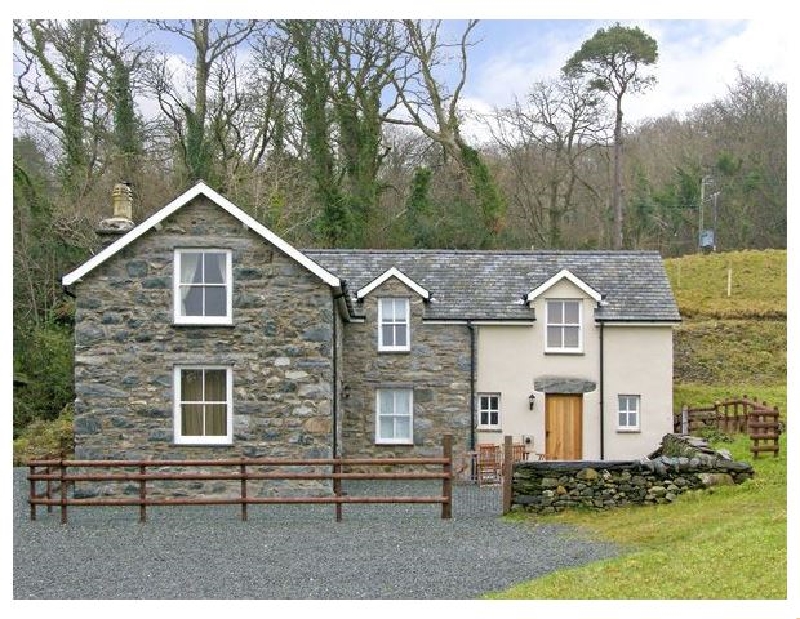 Click here for more about Tyn Llwyn