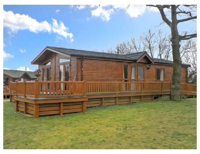 Lincolnshire Cottage Holidays - Click here for more about 41 Duck Lake