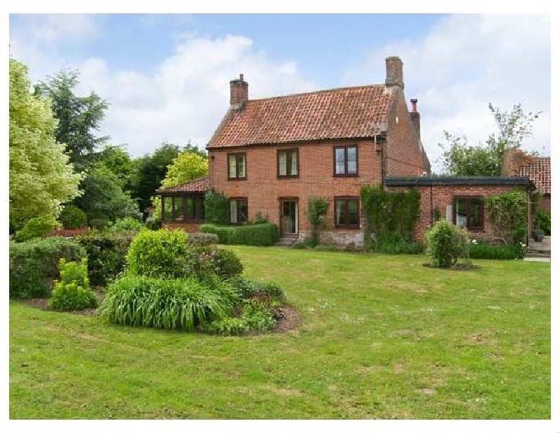 Norfolk Cottage Holidays - Click here for more about Lyons Green