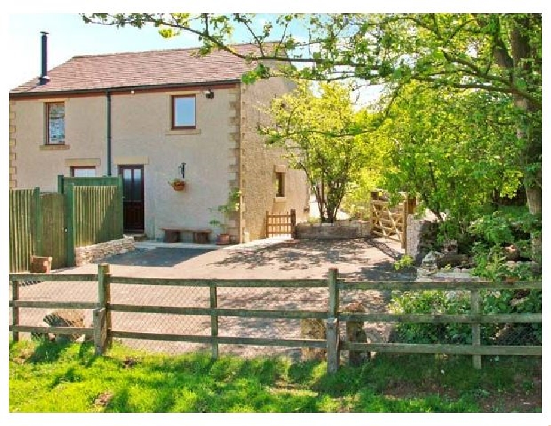 Derbyshire Cottage Holidays - Click here for more about Horse Mill Lodge