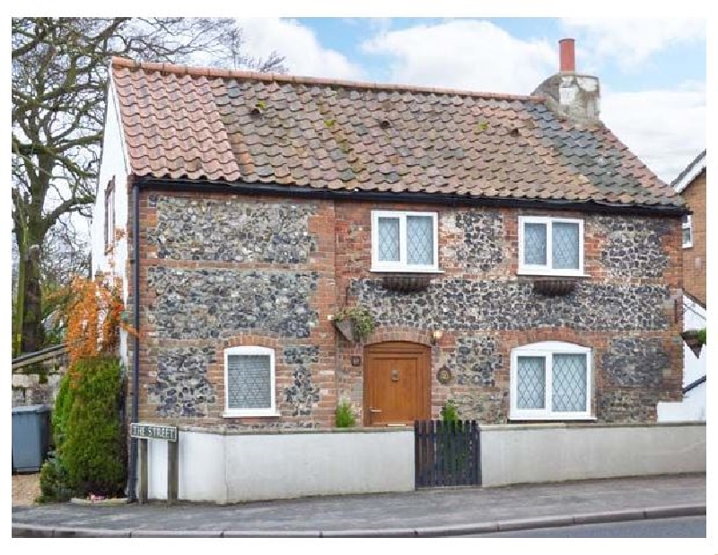 Norfolk Cottage Holidays - Click here for more about 1 Fakenham Road