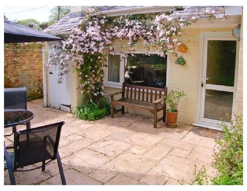 Hampshire Cottage Holidays - Click here for more about Bramley Nook