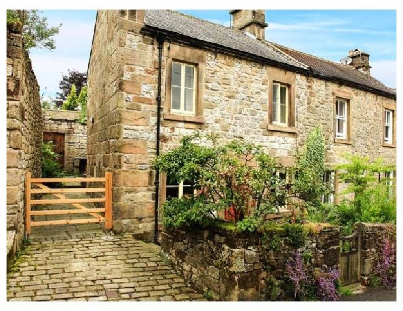 Derbyshire Cottage Holidays - Click here for more about Pump Cottage