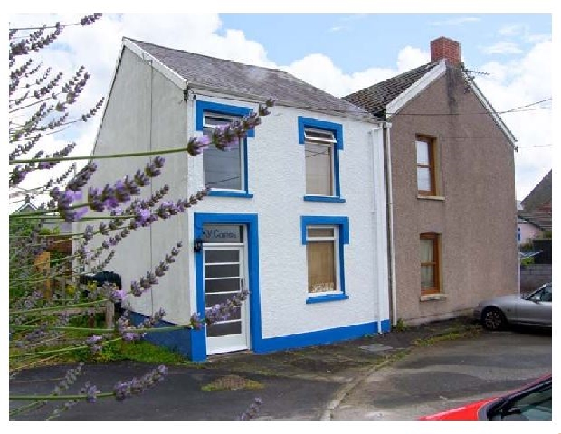 Carmarthenshire Cottage Holidays - Click here for more about Y Garth