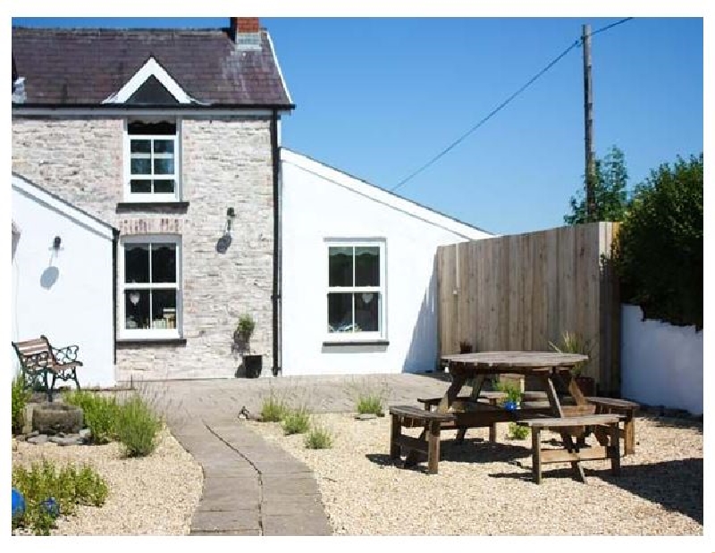 Carmarthenshire Cottage Holidays - Click here for more about The Den