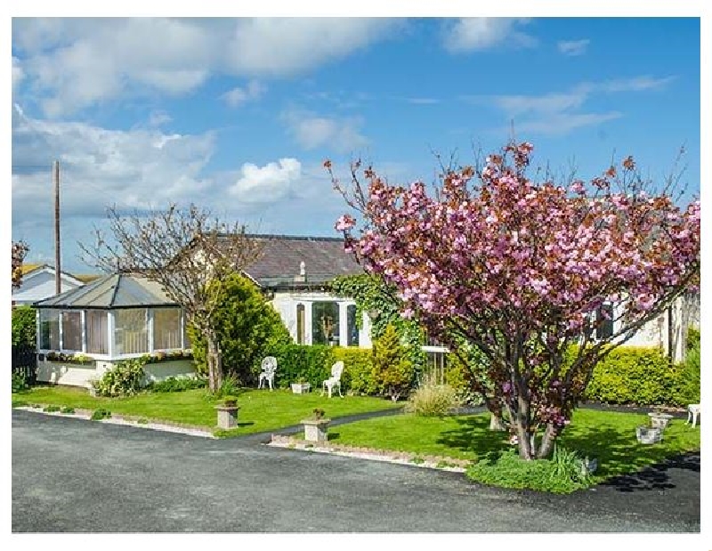 Denbighshire Cottage Holidays - Click here for more about Beach Bungalow