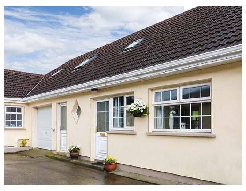 Longford Cottage Holidays - Click here for more about Ring Fort Cottage