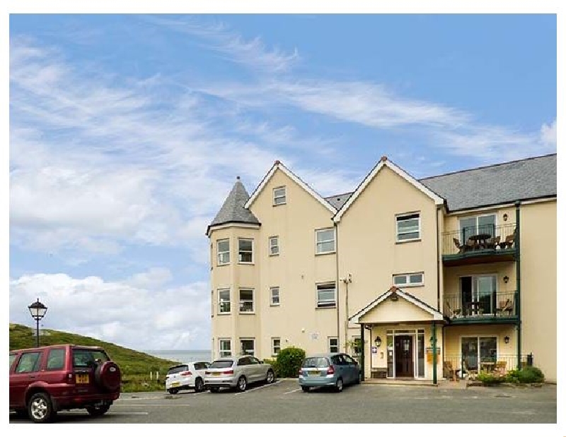 Short Break Holidays - 9 Beachcombers Apartments