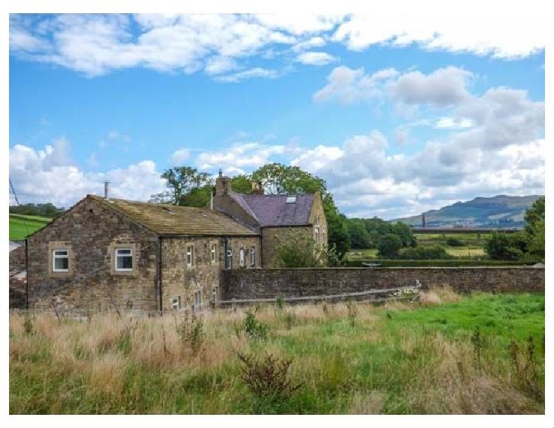 Yorkshire Cottage Holidays - Click here for more about Niffany Barn