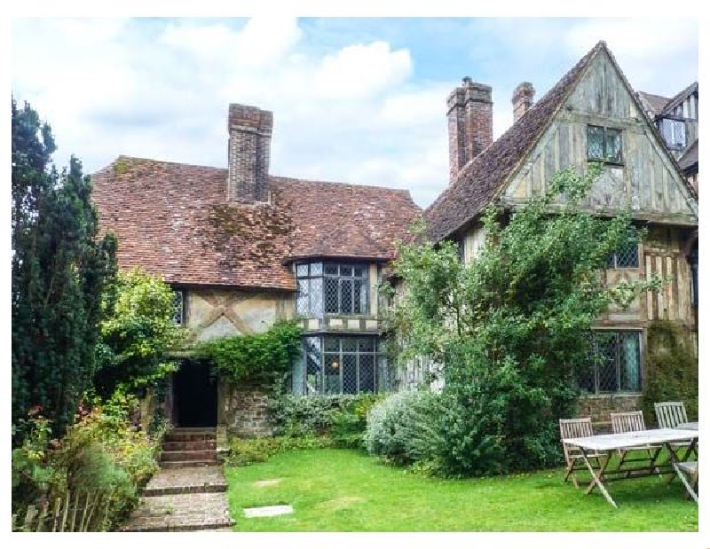 Kent Cottage Holidays - Click here for more about Tudor Wing
