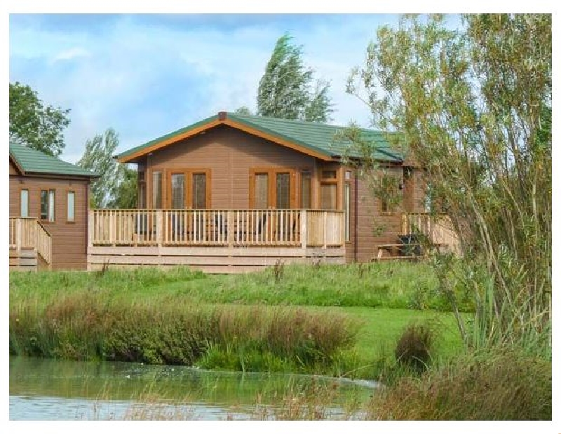 Somerset Cottage Holidays - Click here for more about Harvester Lodge