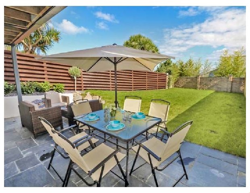 Cornwall Cottage Holidays - Click here for more about Seafield