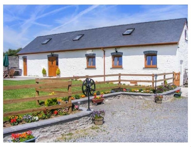 Carmarthenshire Cottage Holidays - Click here for more about The Old Cow Barn