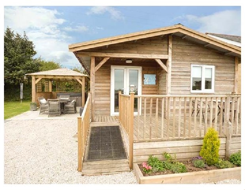 Cornwall Cottage Holidays - Click here for more about Lowena