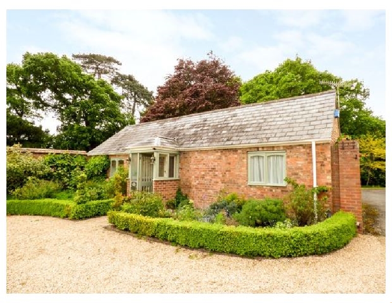 Worcestershire Cottage Holidays - Click here for more about The Packing House