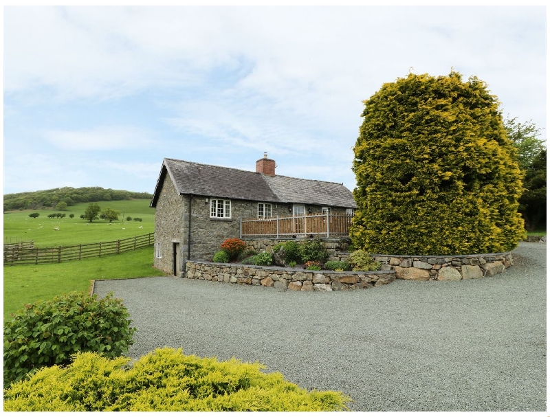 Powys Cottage Holidays - Click here for more about Hafan