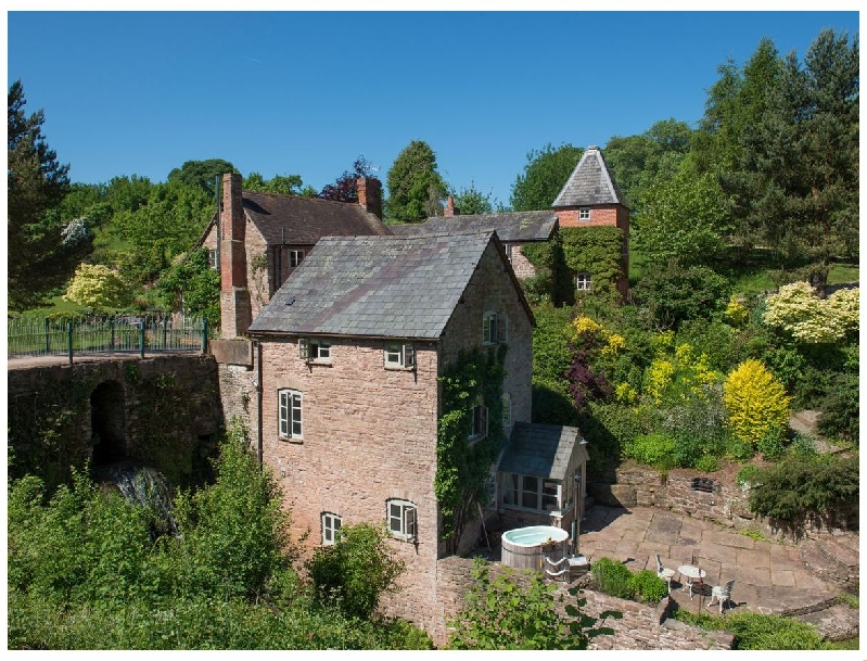 Worcestershire Cottage Holidays - Click here for more about Mill Cottage