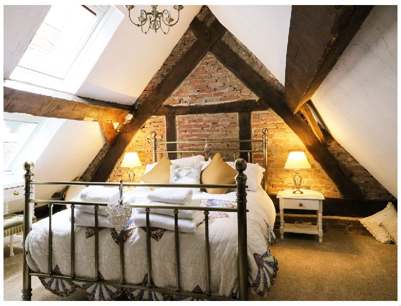 Derbyshire Cottage Holidays - Click here for more about Pegge's Almshouse