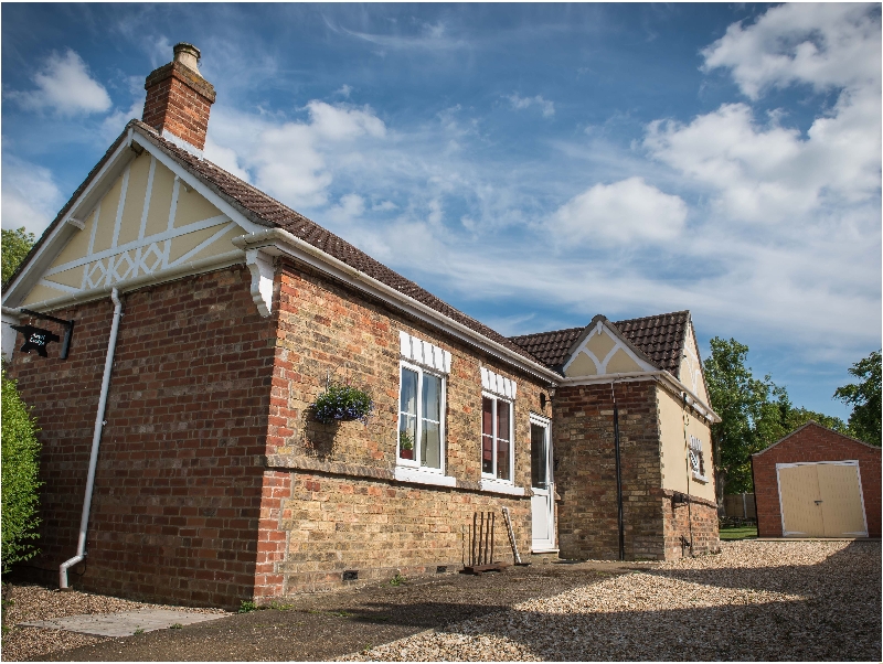Lincolnshire Cottage Holidays - Click here for more about Anvil Lodge