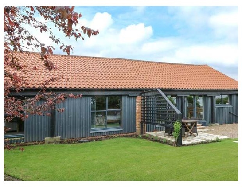 Lincolnshire Cottage Holidays - Click here for more about Hemmel Barn