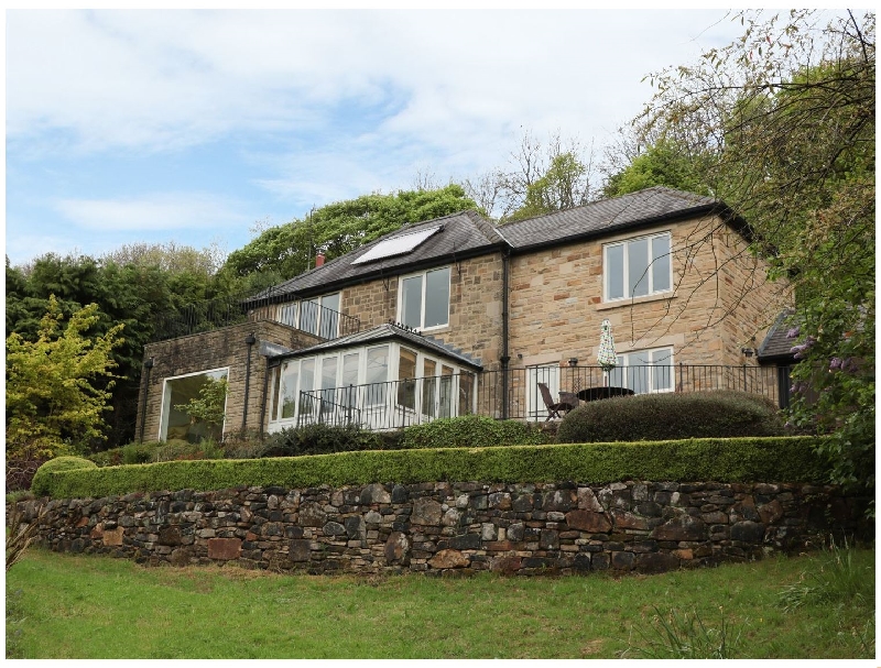 Derbyshire Cottage Holidays - Click here for more about Brambleside