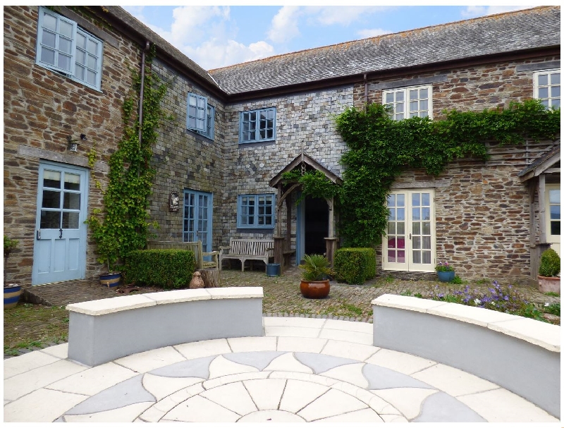 Cornwall Cottage Holidays - Click here for more about Squirrels Dray