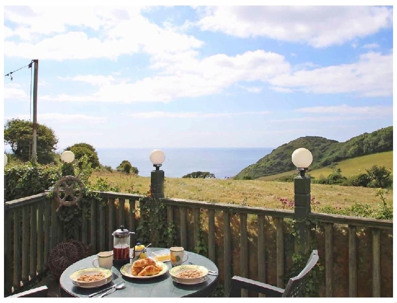 Cornwall Cottage Holidays - Click here for more about Crows Nest