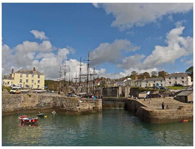 Cornwall Cottage Holidays - Click here for more about Little Beach House