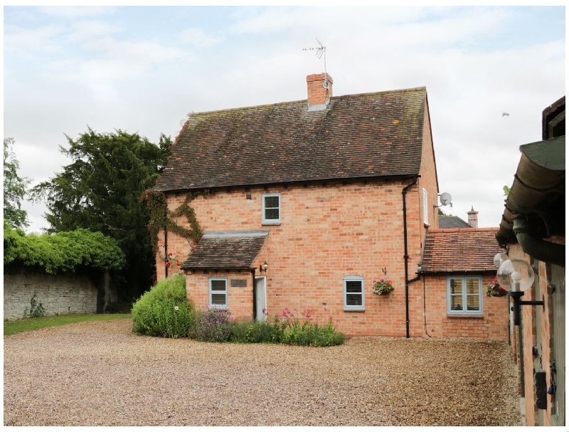 Worcestershire Cottage Holidays - Click here for more about Pebworth Cottage