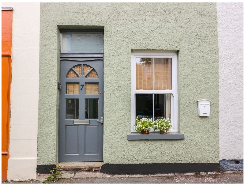 Powys Cottage Holidays - Click here for more about 7 Bell Street