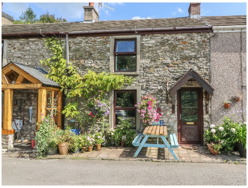 Carmarthenshire Cottage Holidays - Click here for more about 2 Graig Cottages