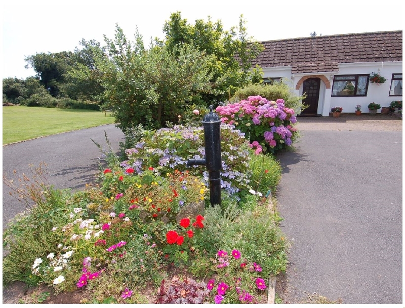 English Cottage Holidays - Little Waycroft