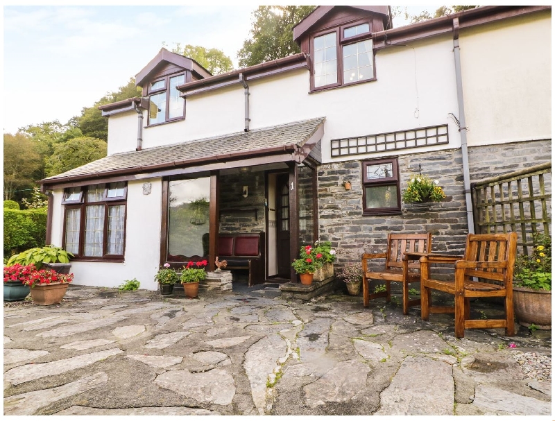 Click here for more about Riverside Cottage