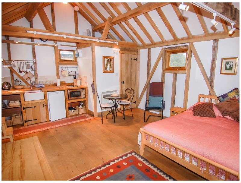 Hampshire Cottage Holidays - Click here for more about The Little Granary