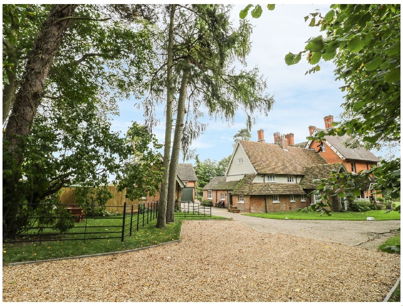 Bedfordshire Cottage Holidays - Click here for more about The Dower House