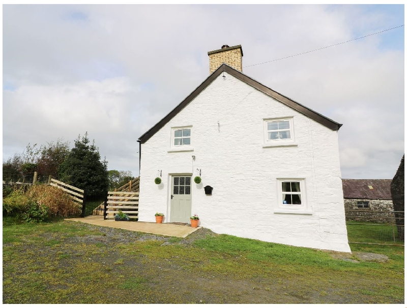 Click here for more about Penglanowen Fawr