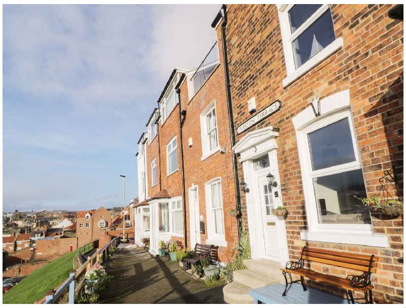 Short Break Holidays - Coastwatch Cottage